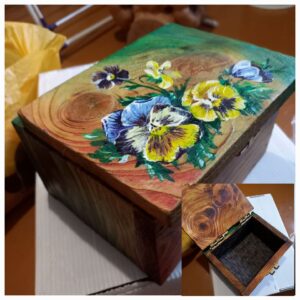 Шкатулка "Анютины глазки"